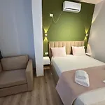 Hotel Relaxx & Tirana