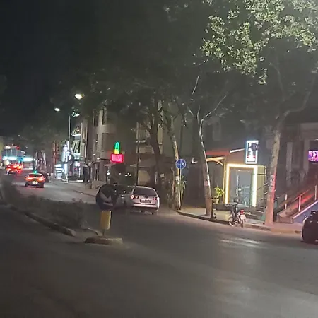 Relaxx & מלון 3*