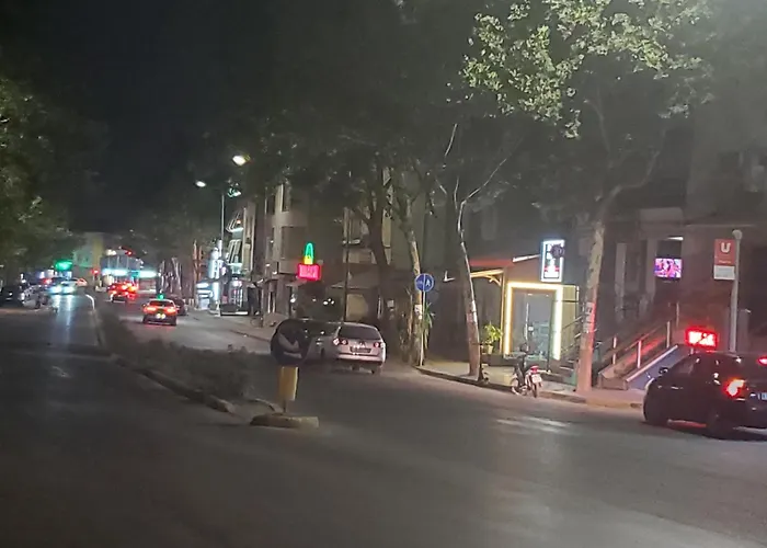 Relaxx & מלון 3*