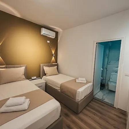 Hotel Relaxx & Tirana